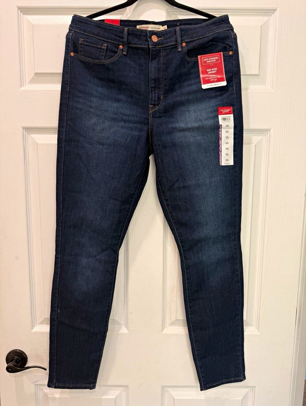 Levi Strauss Signature Women’s Jeans 12L Long Mid Rise Skinny Dark Wash NWT